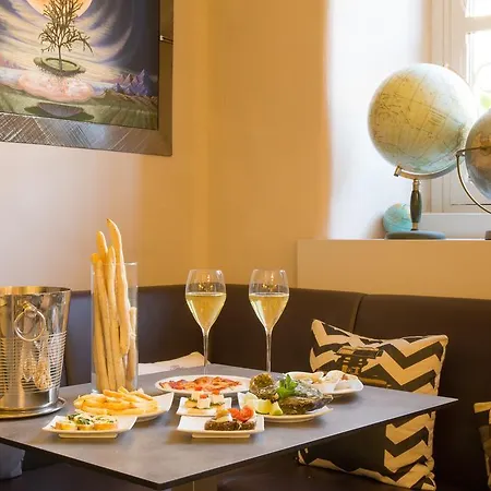 Bed & Breakfast Maison B Turijn