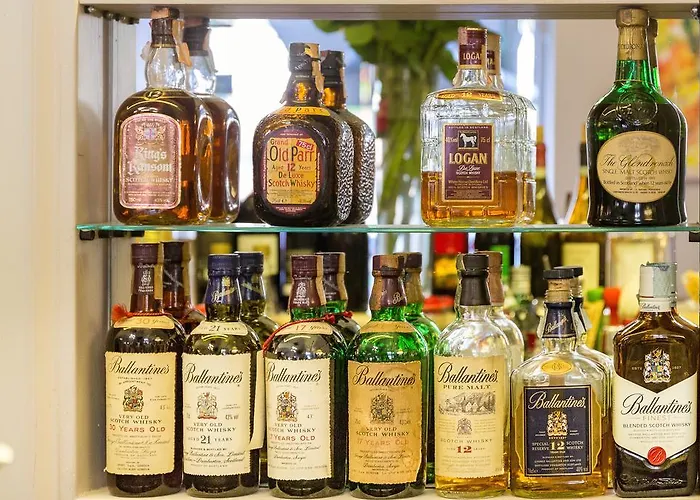 Maison B Bed & Breakfast *