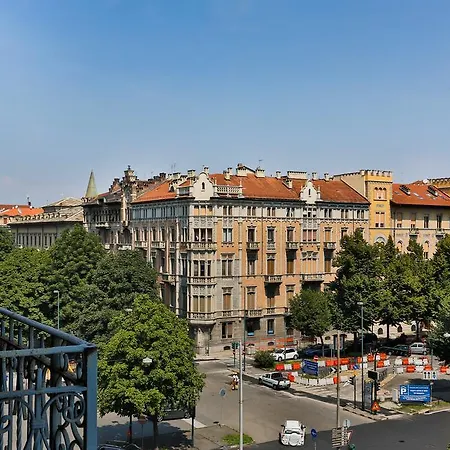 Maison B Turin