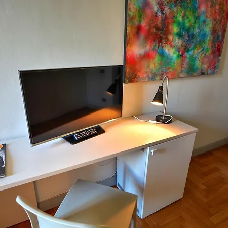 Maison B